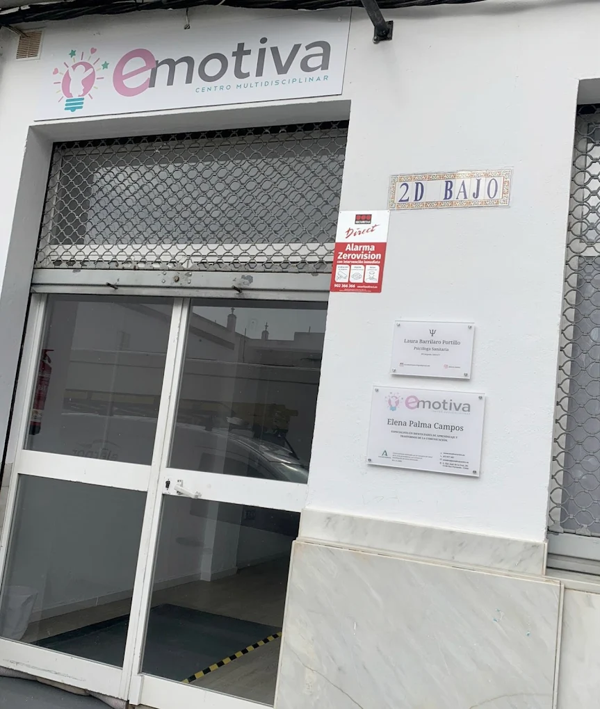 Fachada del Centro Emotiva Multidisciplinar en San Fernando, Cádiz